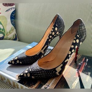 Christian Louboutin 38.5 Black and White Snakeskin Point Toe Pumps